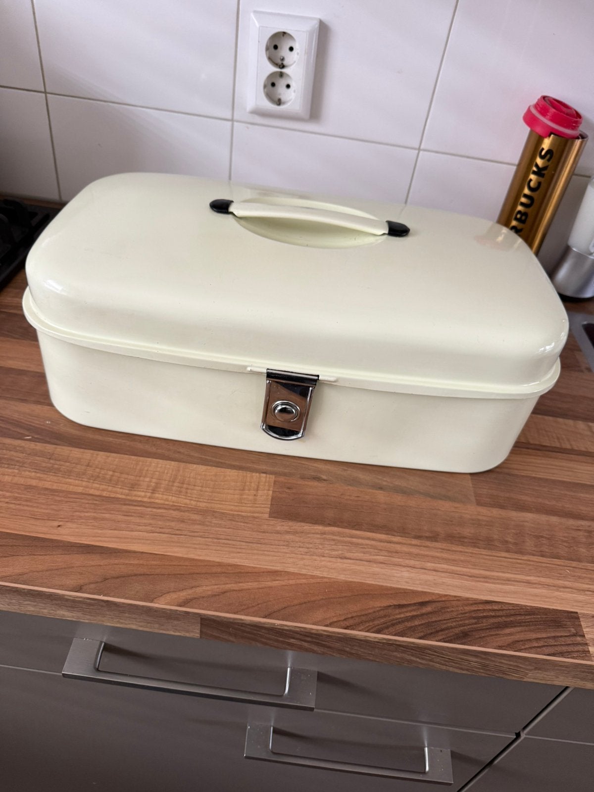 Vintage broodtrommel, Ophalen