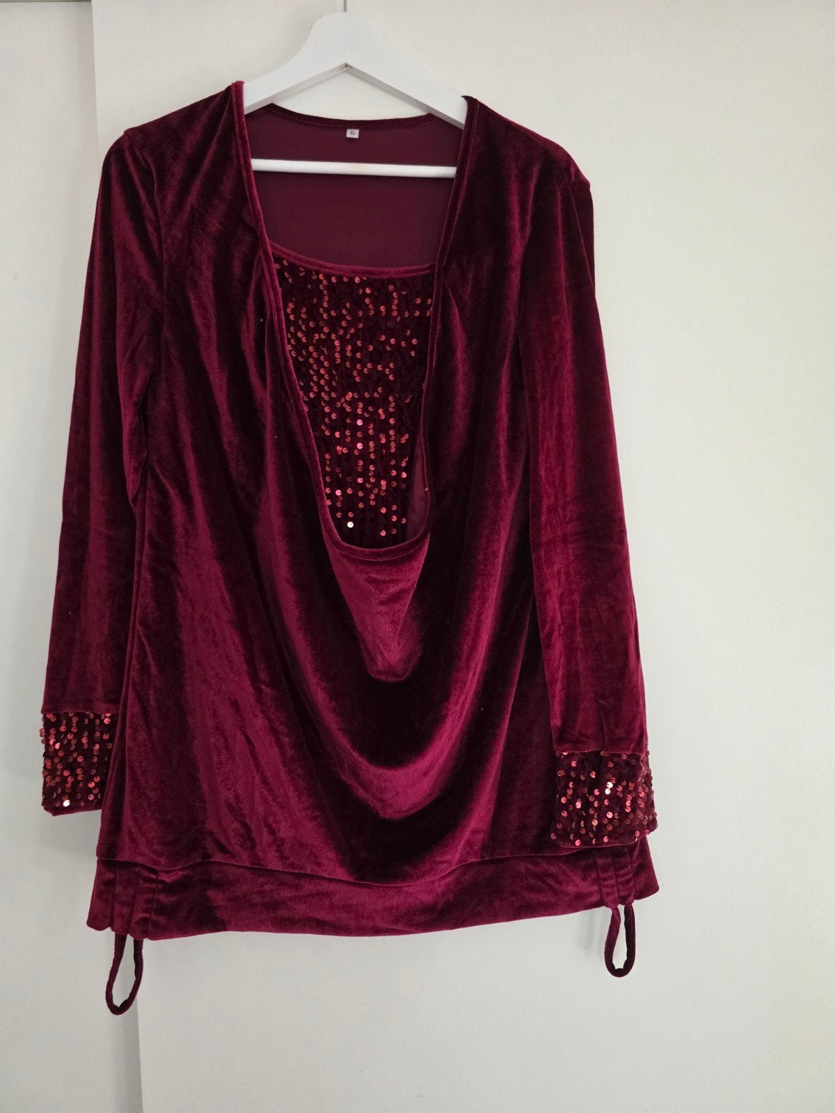 Bordeauxrood fluwelen tuniek met pailletten, Maat 38/40 (M), Ophalen of Verzenden, Lange mouw, Rood