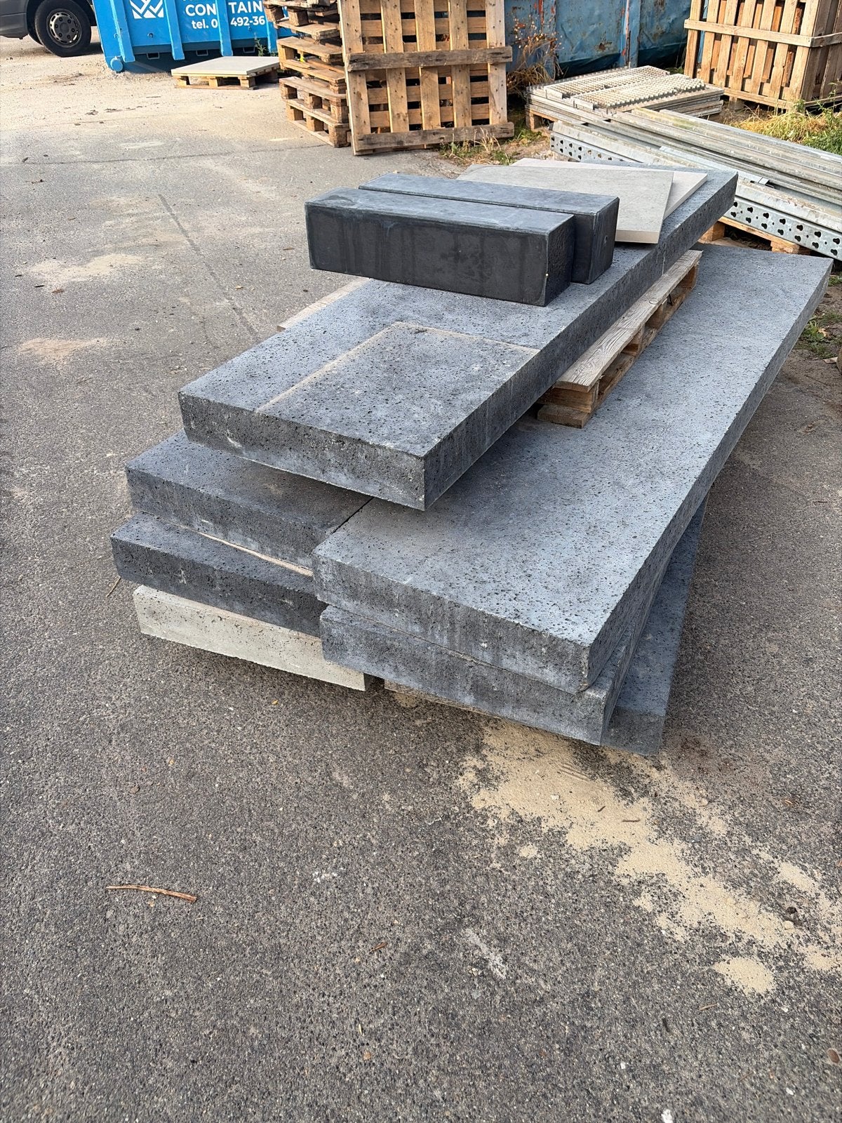 Schellevis betontegels 200x50x10 antraciet, Tuin en Terras, Tegels en Klinkers, Ophalen, Gebruikt, Minder dan 5 m², Beton