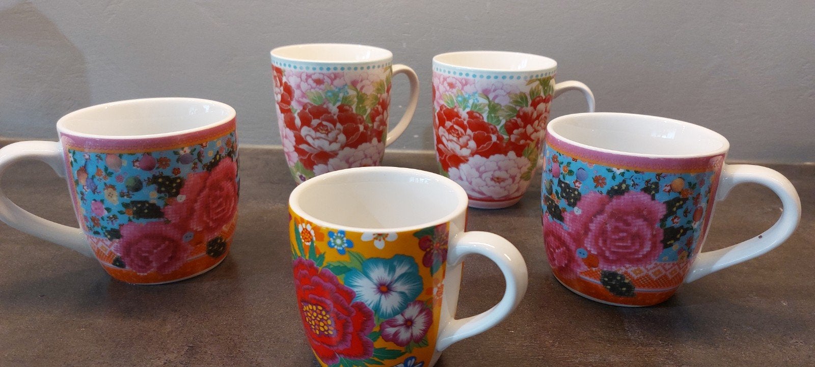 Bekers met bloemen 5 /kleurrijke mokken, Ophalen of Verzenden, Overige stijlen, Kop(pen) en/of Schotel(s)