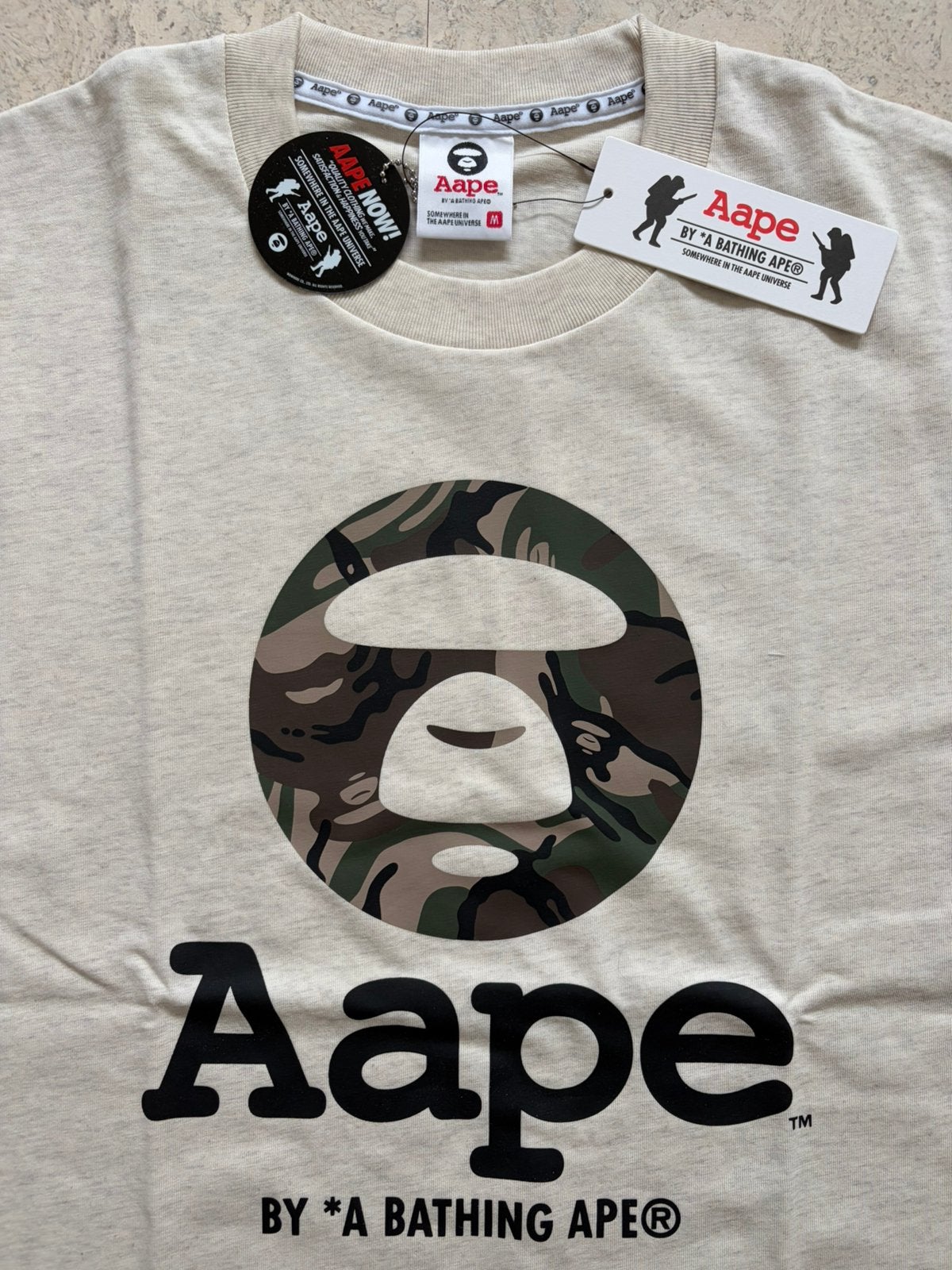 AAPE by A Bathing Ape t-shirt maat M!, Ophalen of Verzenden, Nieuw, Maat 48/50 (M), Beige
