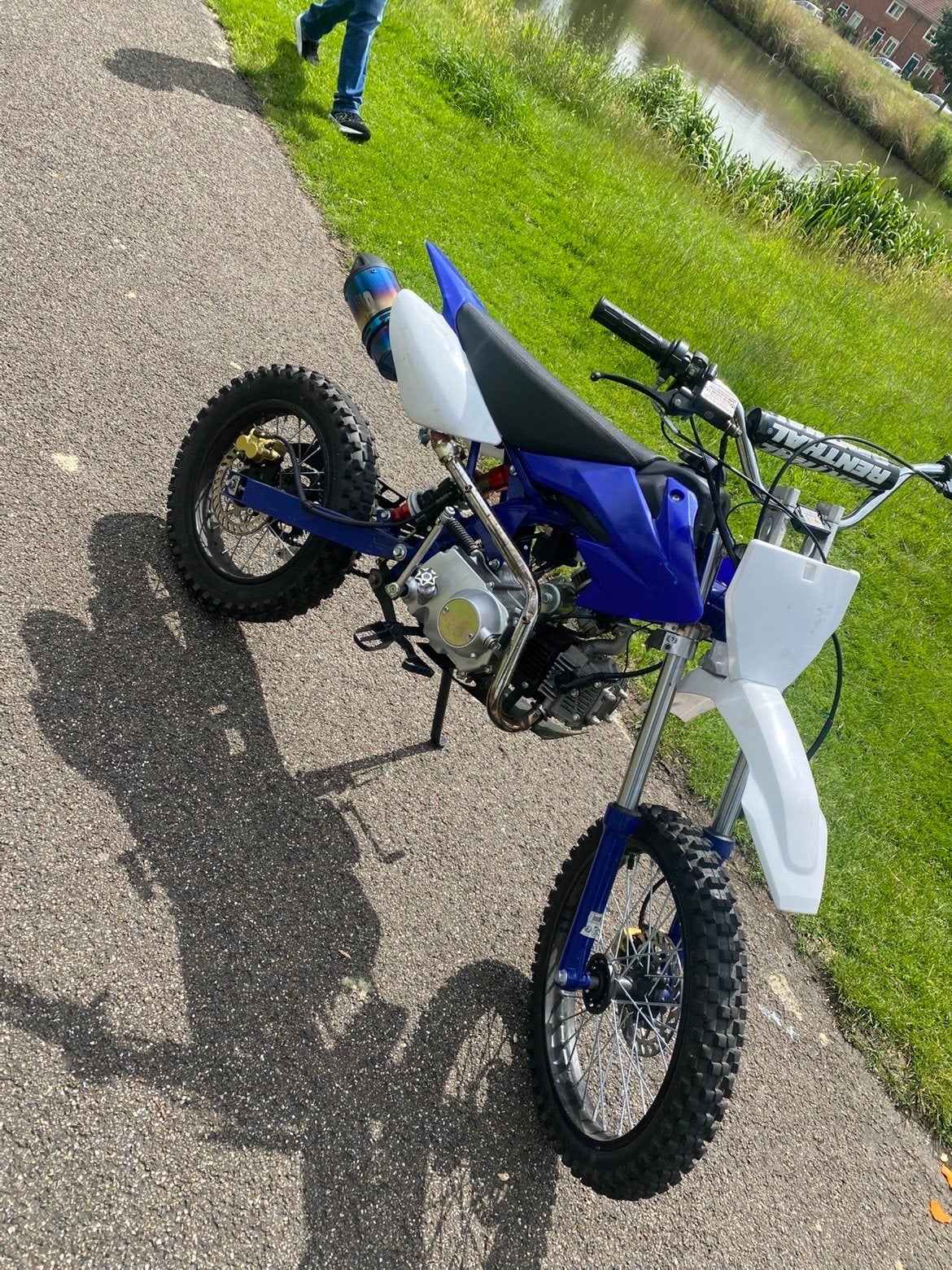 Crossmotor Pitbike 125cc - Zo goed als nieuw (voorvork defec, Ophalen of Verzenden, Zo goed als nieuw, Pitbike