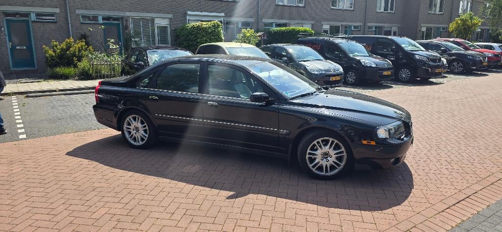 Volvo S80 2.8 T6 AUT 2005 Zwart, Auto's, 1800 kg, Beige, 272 pk, Particulier