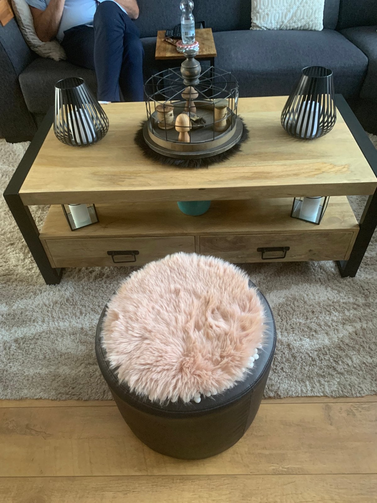 Mooie mango salon tafel is donker hout, Ophalen, 100 tot 150 cm, 50 tot 100 cm, Zo goed als nieuw