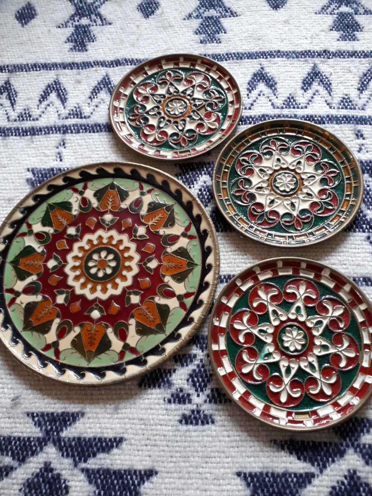 Messing emaille wand  bordjes 3 klein 1 wat groter cloisonne, Ophalen of Verzenden