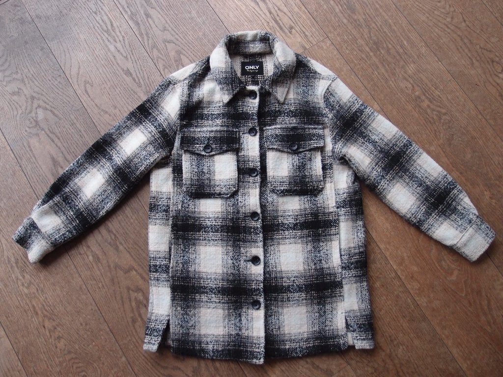 Erg mooie ONLY dames meisjes blouse jas shacket maat XS 34, Kleding | Dames, Only, Zwart, Ophalen of Verzenden, Zo goed als nieuw