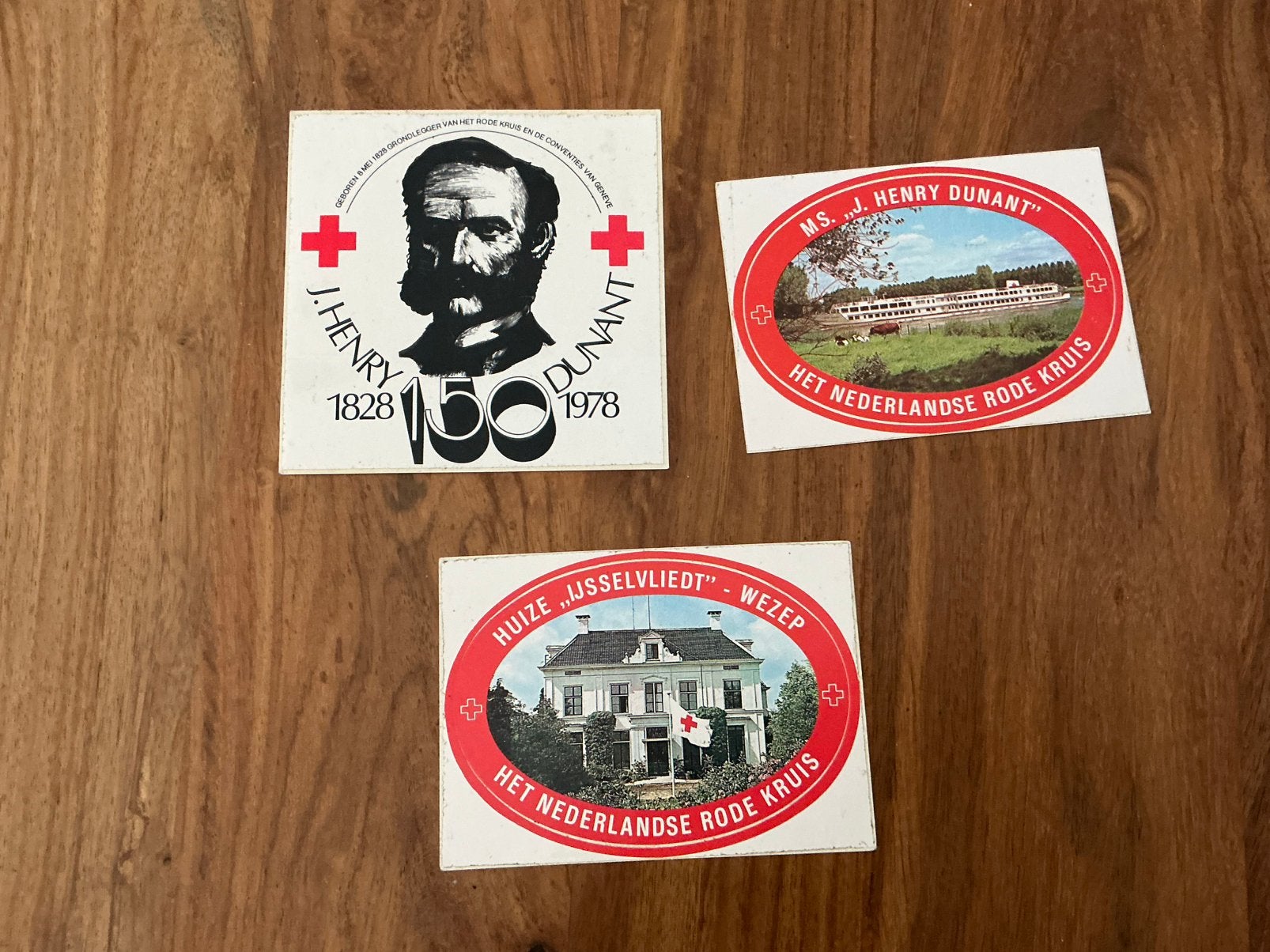 Stickers henry dunant rode kruis, Ophalen of Verzenden, Zo goed als nieuw