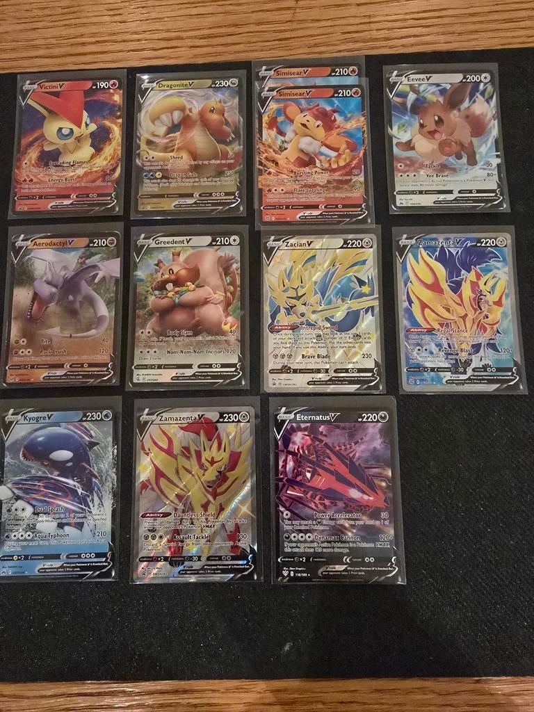 Pokémon V Kaarten Collectie - 11 Stuks, Ophalen of Verzenden, Zo goed als nieuw, Meerdere kaarten