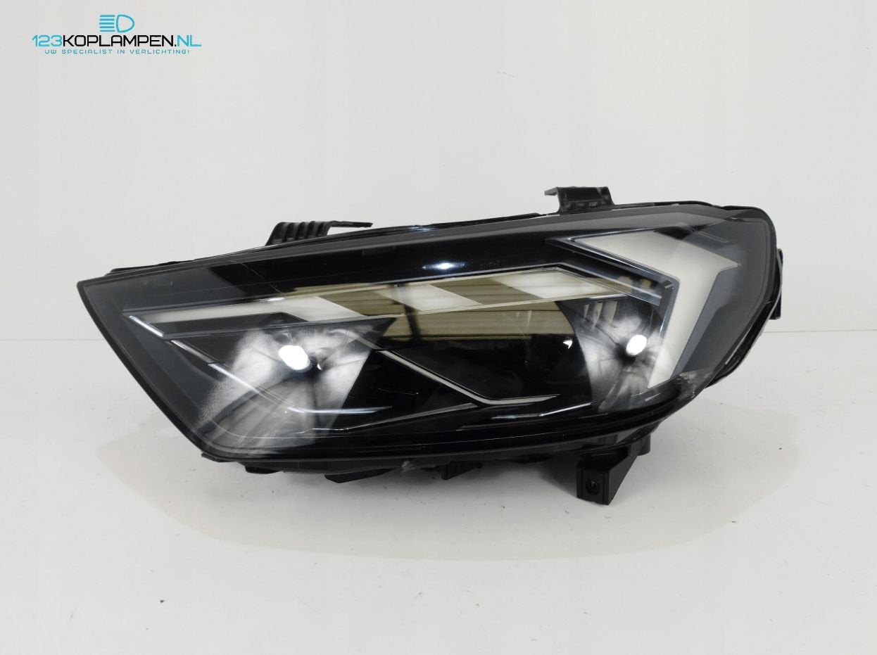 Audi A1 S1 82A Full led black shadow koplamp links, Gebruikt, -, -, -