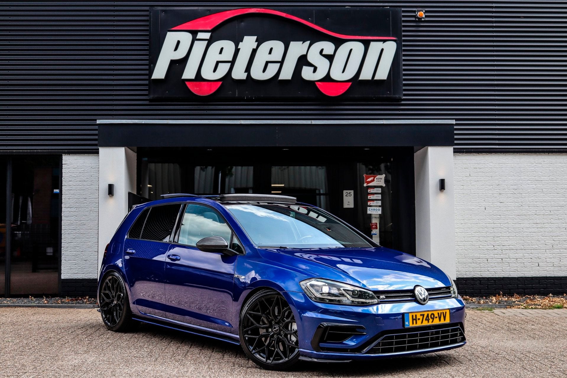 Volkswagen Golf 2.0 TSI 4Motion R 7.5 CARBON PANO NAVI VOL!, Auto's, Automaat, Gebruikt, Euro 6, 4 cilinders