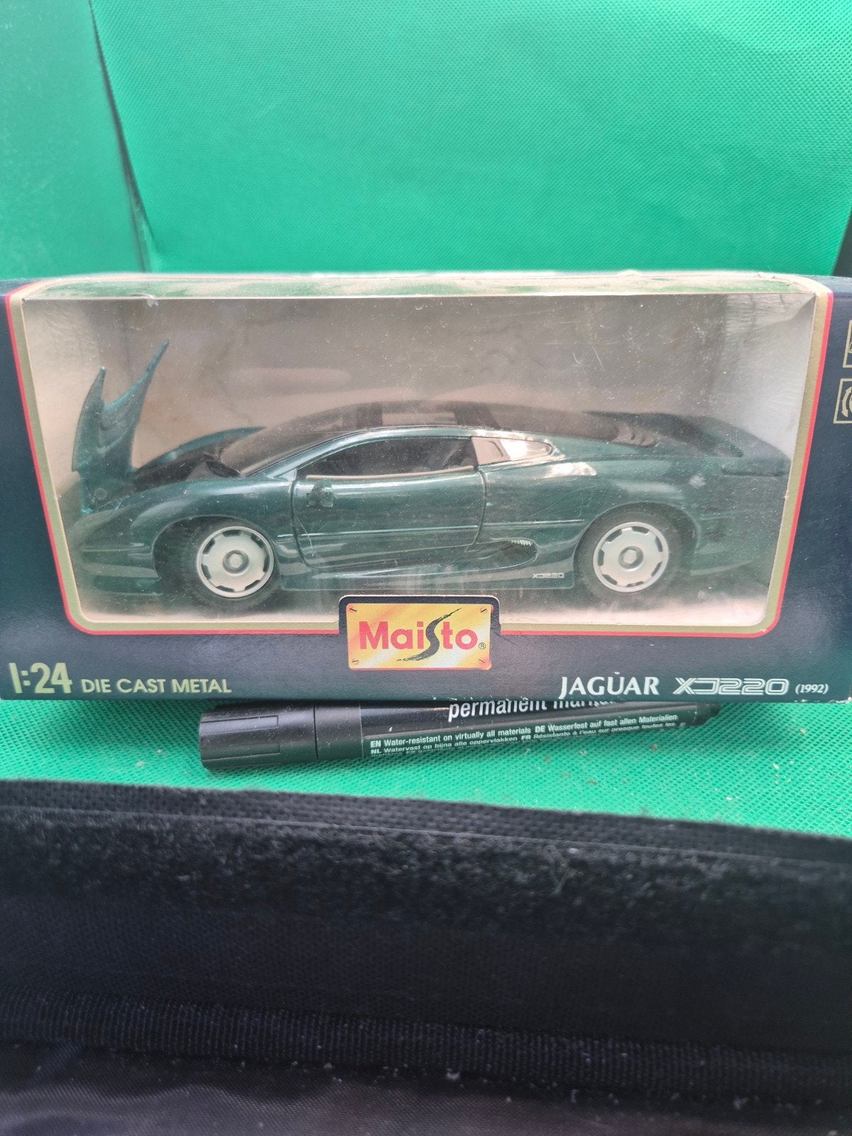 466 Jaguar Xj 220 1/24 maisto, Hobby en Vrije tijd, Modelauto's | 1:24, Ophalen of Verzenden, Zo goed als nieuw, Maisto