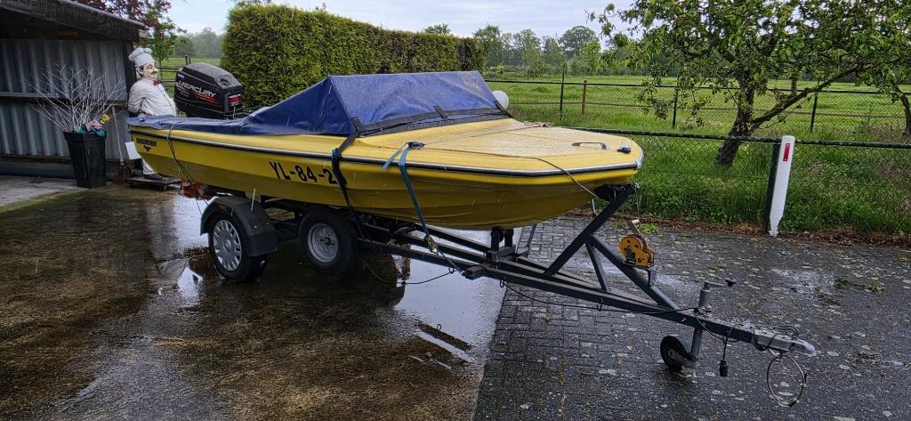 Glastron LaRaya, Watersport en Boten, Speedboten, Gebruikt, Overige merken, Benzine, Minder dan 70 pk, Buitenboordmotor, Polyester