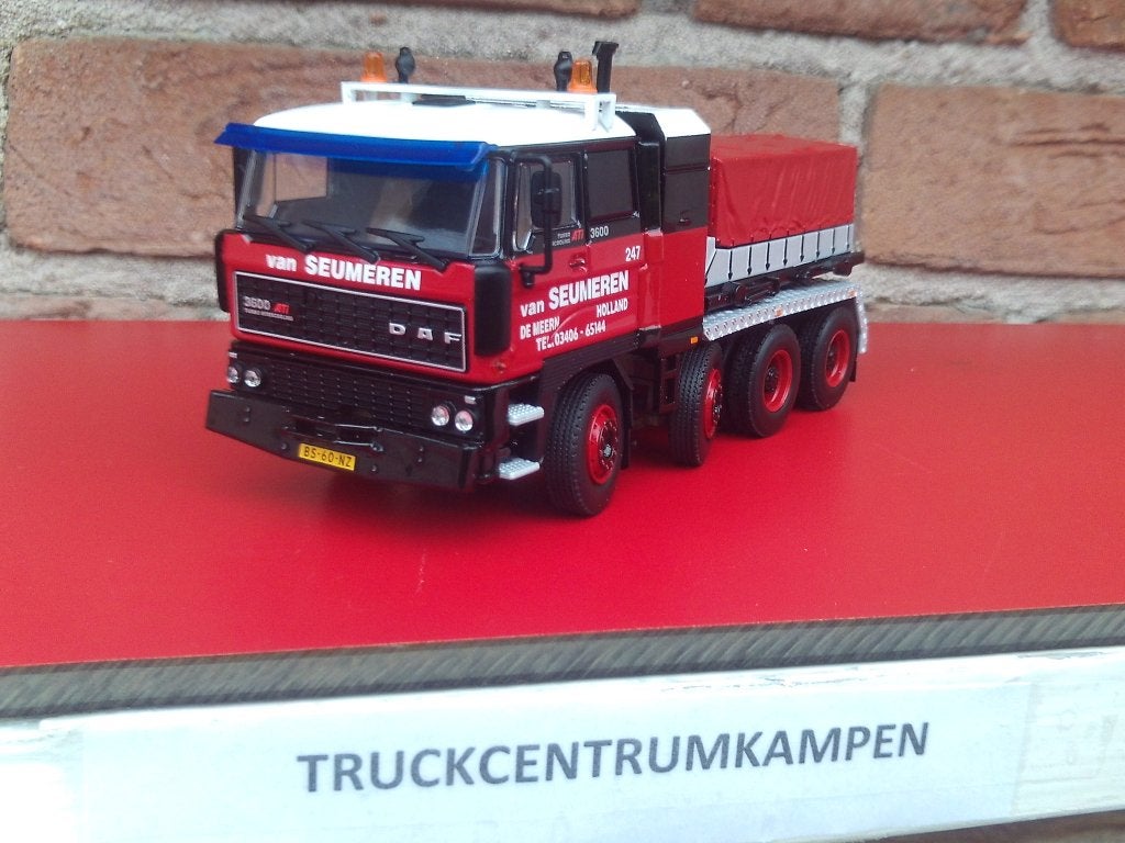 WSI  Daf  3600  8 x 4  van  Mammoet - van  Seumeren., Hobby en Vrije tijd, Modelauto's | 1:50, Ophalen of Verzenden, Nieuw, Bus of Vrachtwagen