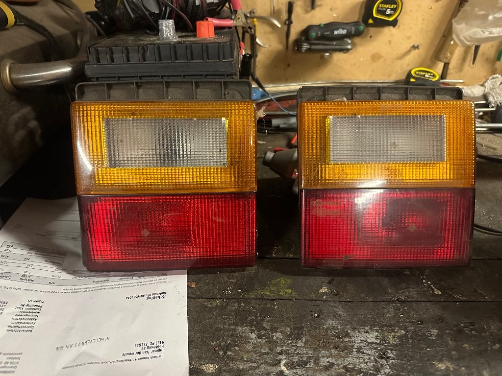 Achterlichten Audi 90 binnen, Ophalen, Audi