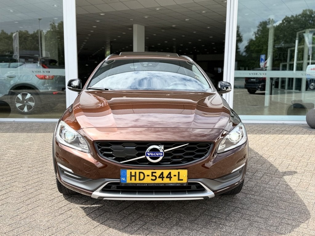 Volvo V60 Cross Country T5 245PK Summum| Opendak| Trekhaak|, Gebruikt, 4 cilinders, 1714 kg, 1600 kg