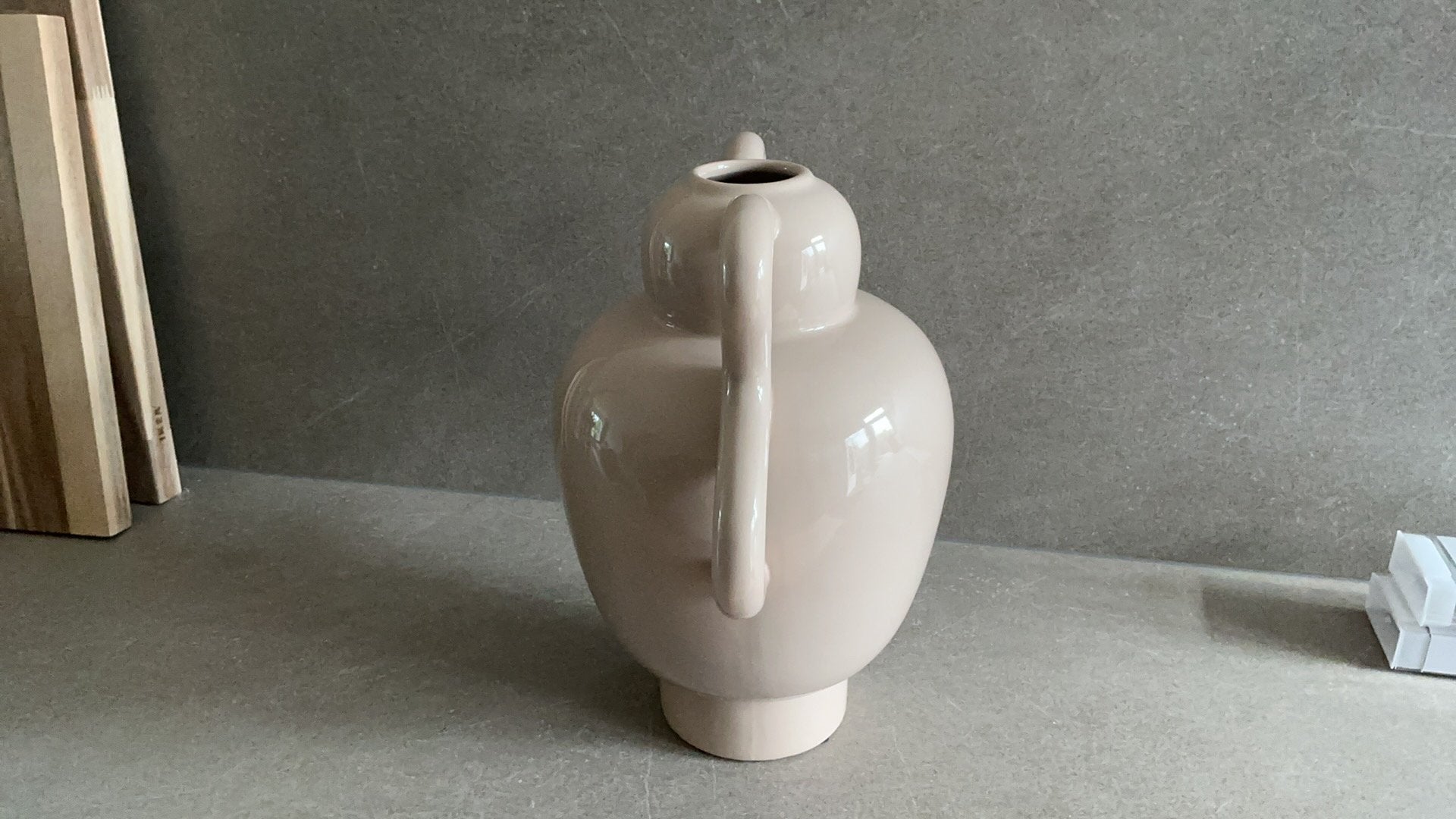 Vaas Beige, Ophalen, Zo goed als nieuw, Beige