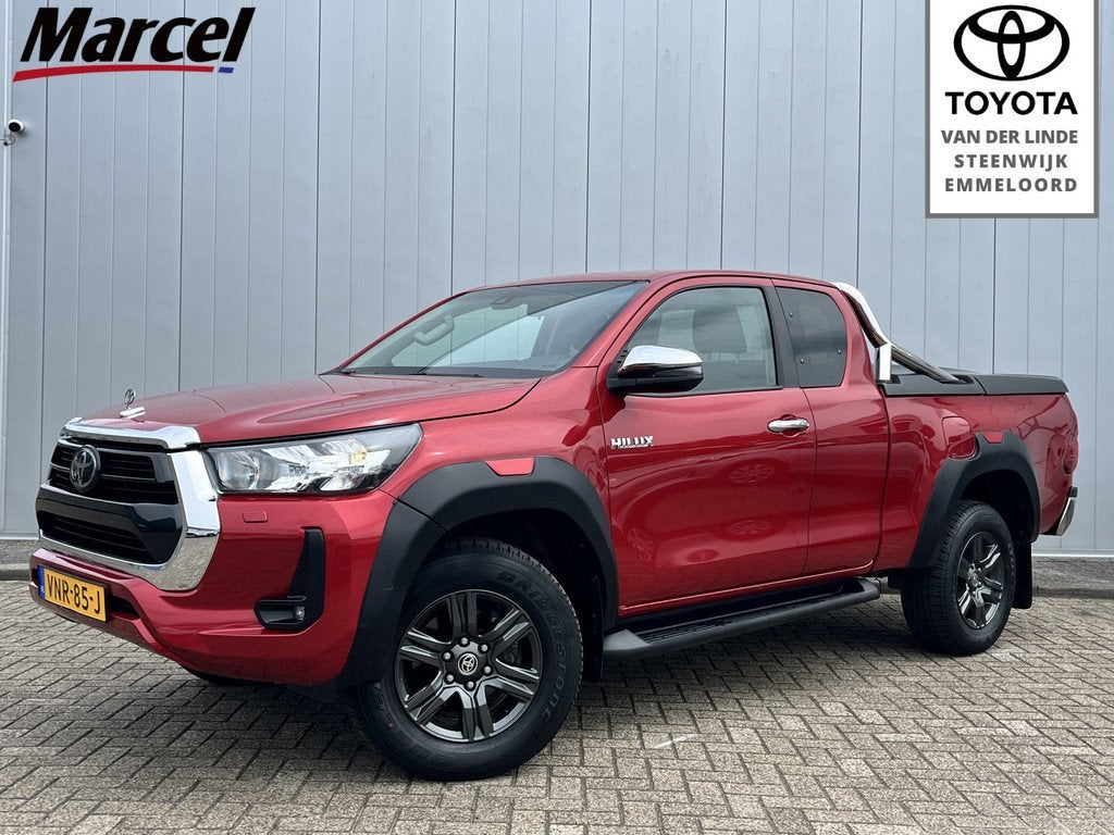 Toyota Hilux 2.4 D-4D Xtra Cab Professional Automaat Trekhaa, Auto's, Automaat, 12 maanden, Stof, Gebruikt