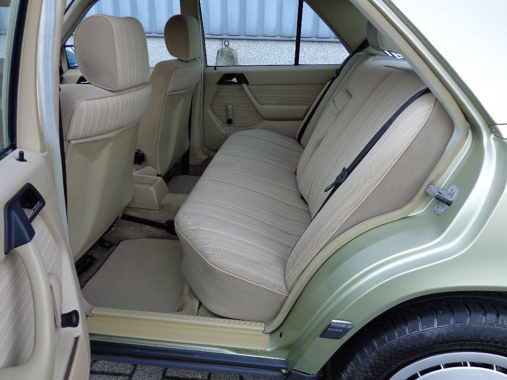 Mercedes 230 E Belastingvrij zeer mooi, foto 10