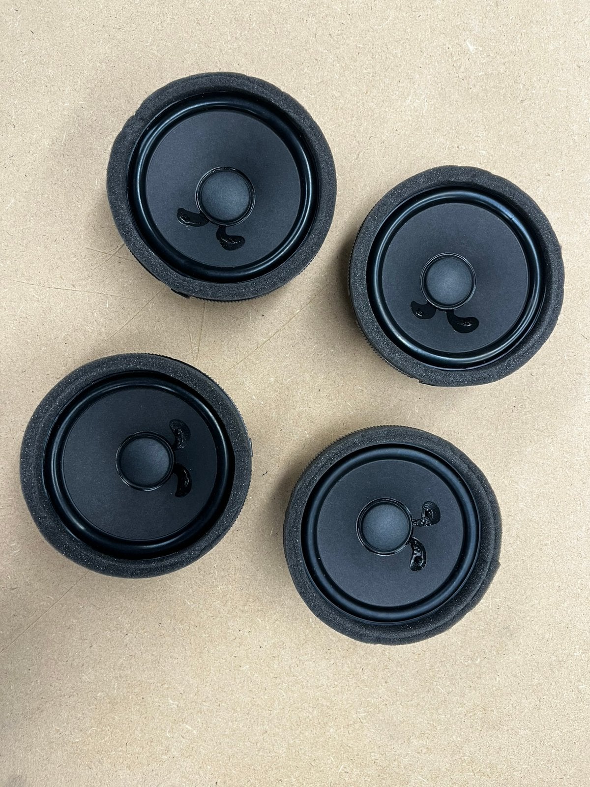 Originele speakers Mercedes C-klasse W206  4 voot € 25,-, Auto diversen, Ophalen of Verzenden, Gebruikt