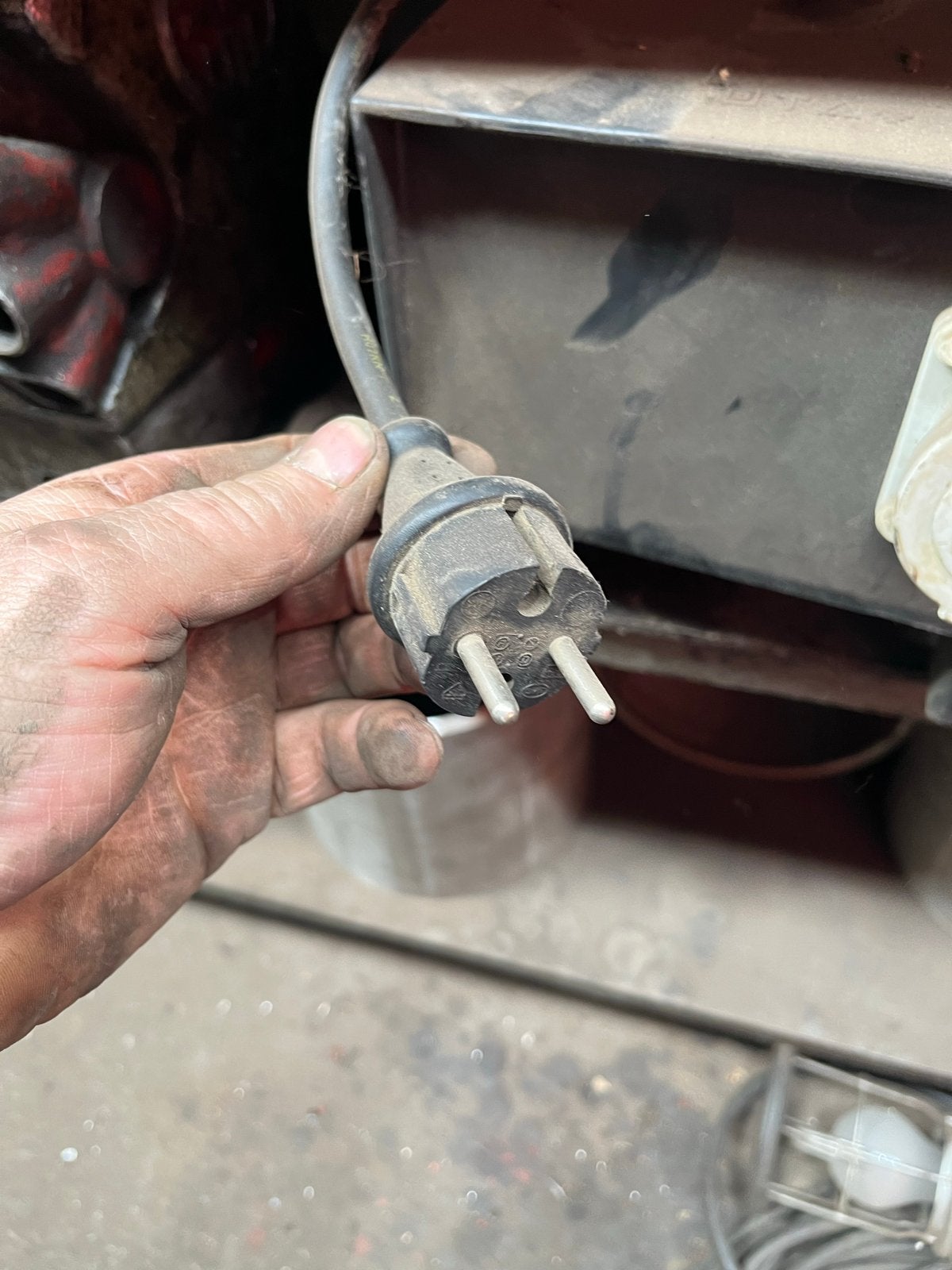 3x Omvormer 220V naar 110V, Ophalen, Gebruikt