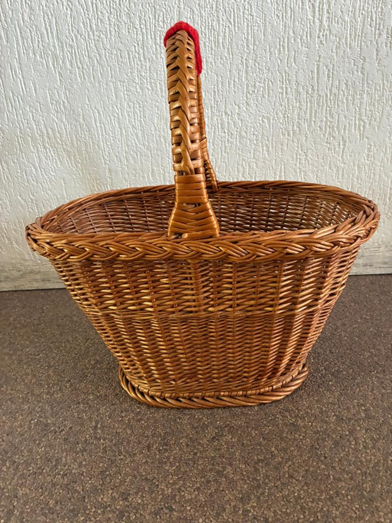 Rieten mand met hengsel, Ophalen of Verzenden, Zo goed als nieuw, Rechthoekig, Riet