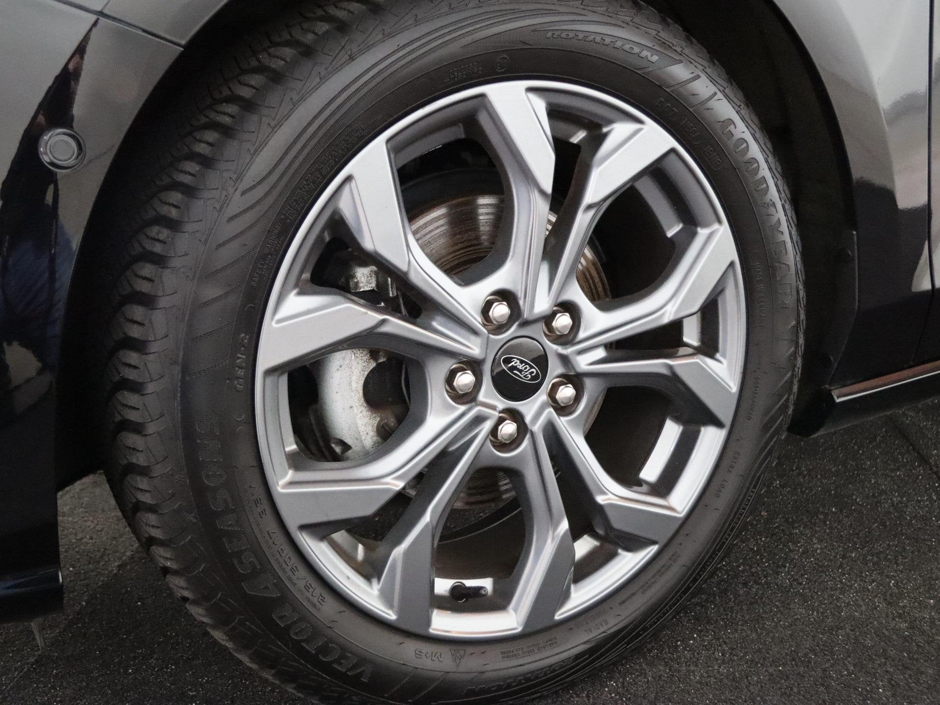Foto 31 van Ford Focus Wagon 1.0 EcoBoost Hybrid ST Line X | Trekhaak |