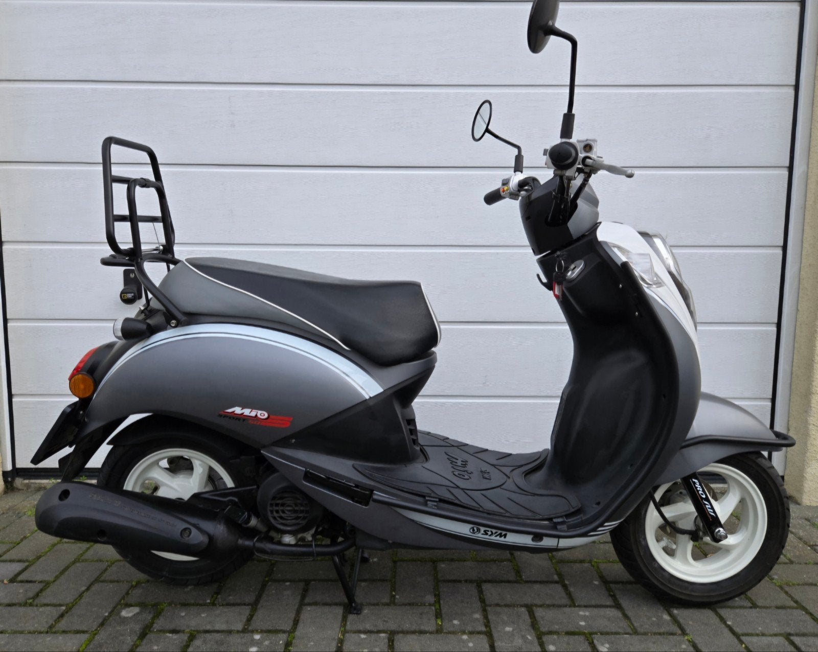 sym mio 100 cc op motorkenteken NIEUWSTAAT!!!, Fietsen en Brommers, Ophalen, Benzine, Mio