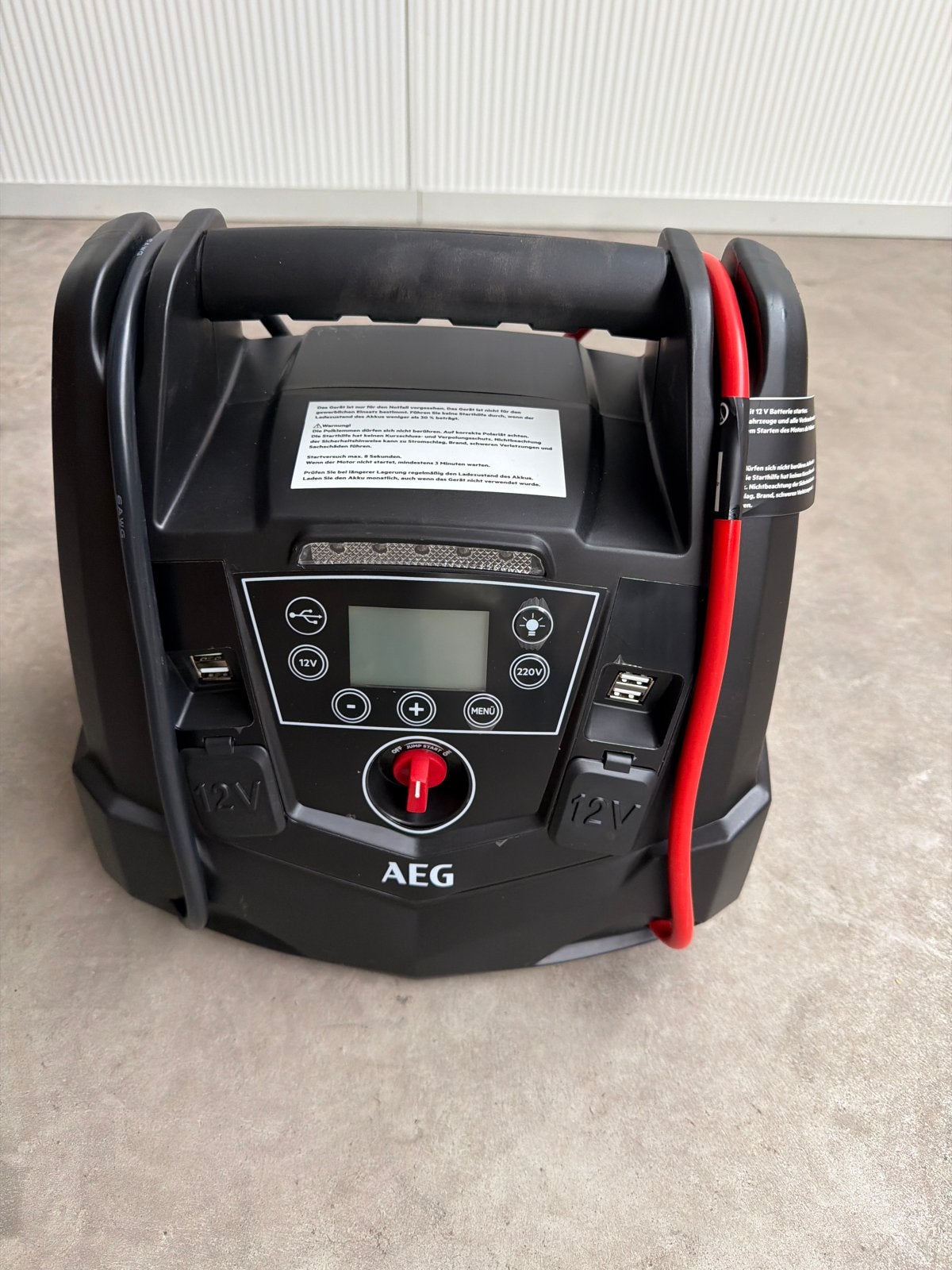 AEG Jumpstarter met compressor en 220V omvormer, Ophalen of Verzenden, Gebruikt