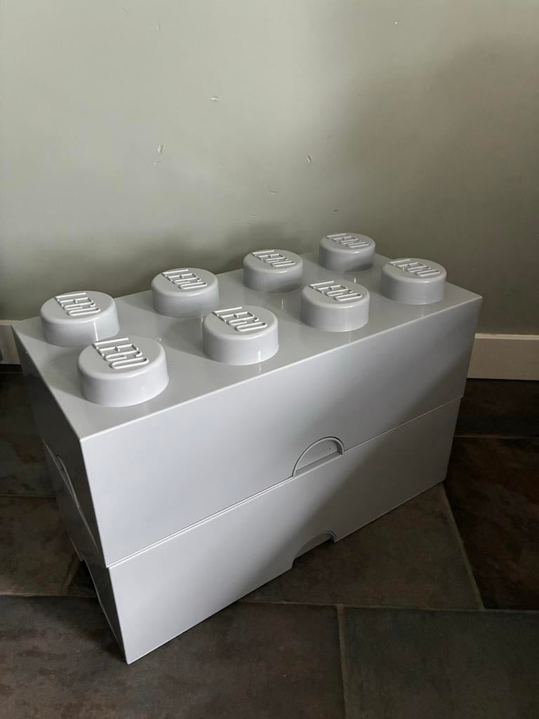 Lego opbergdoos brick 8 grijs stapelbaar 2 stuks, Ophalen of Verzenden, Gebruikt, Overige typen, Lego