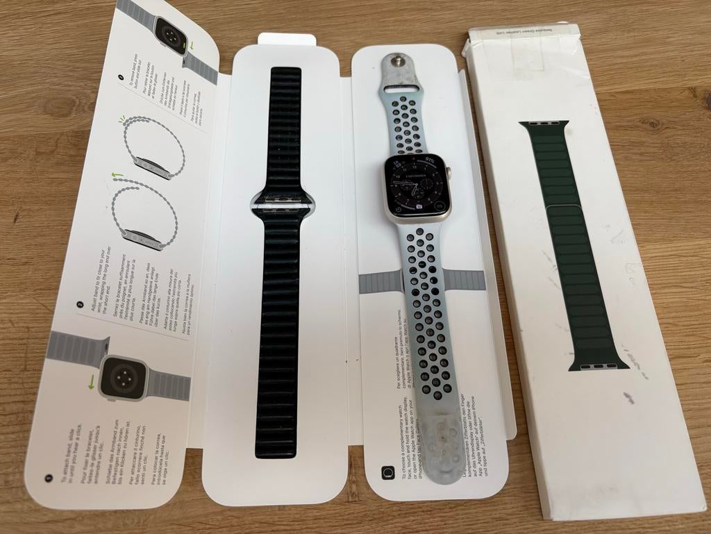 Apple Watch Series 7 Nike met extra horlogeband, Sieraden, Tassen en Uiterlijk, Smartwatches, IOS, Ophalen of Verzenden, Waterdicht