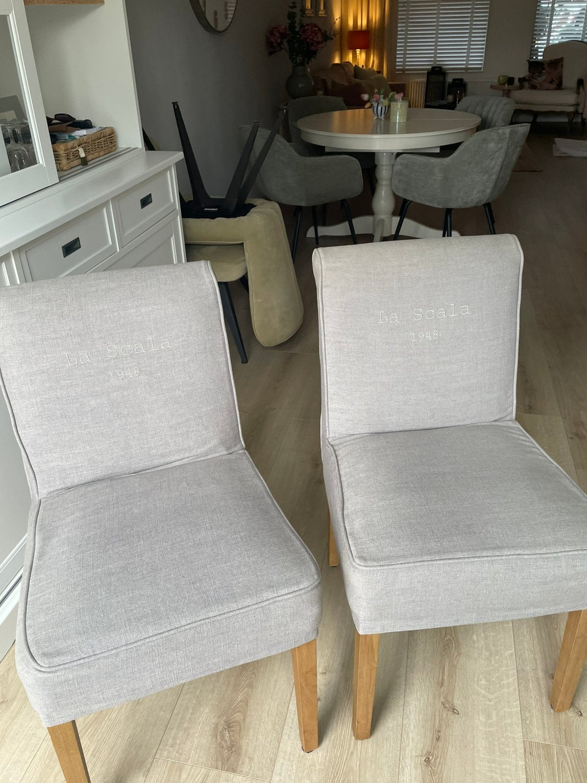 Eetkamer stoelen riviera maison kleur licht grijs, Huis en Inrichting, Ophalen, Twee, Klassiek, Zo goed als nieuw