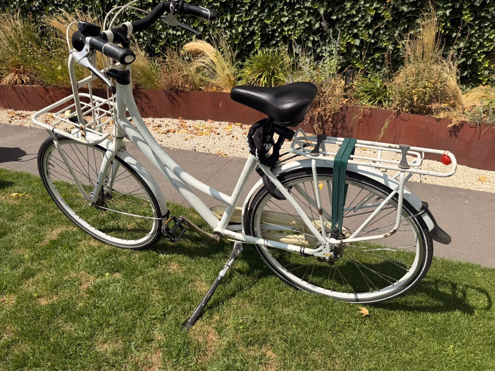 Gazelle transporter fiets wit dames, Fietsen en Brommers, Fietsen | Dames | Damesfietsen, Ophalen, Gebruikt, Versnellingen, Gazelle