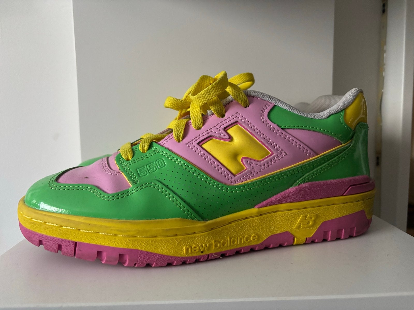 New Balance 550 sneakers - Roze, Groen, Geel, Ophalen, Gedragen, Roze, Sneakers of Gympen