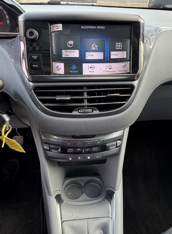 Peugeot 208 1.6 VTi Allure PANORAMA LEER CLIMA NAVI LMV RIJD, Auto's, Euro 5, Navigatiesysteem, Gebruikt, 4 cilinders