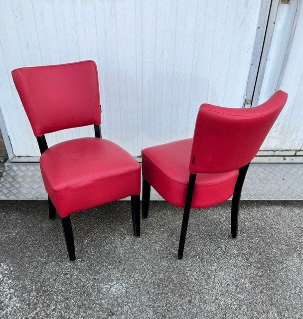 2 stuks nette horeca stoelen Lisa rood VOORRAAD, Ophalen, Twee, Hout, Zo goed als nieuw