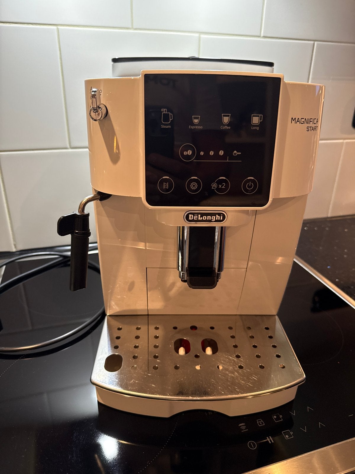 Foto 4 van De'Longhi Magnifica Start Wit