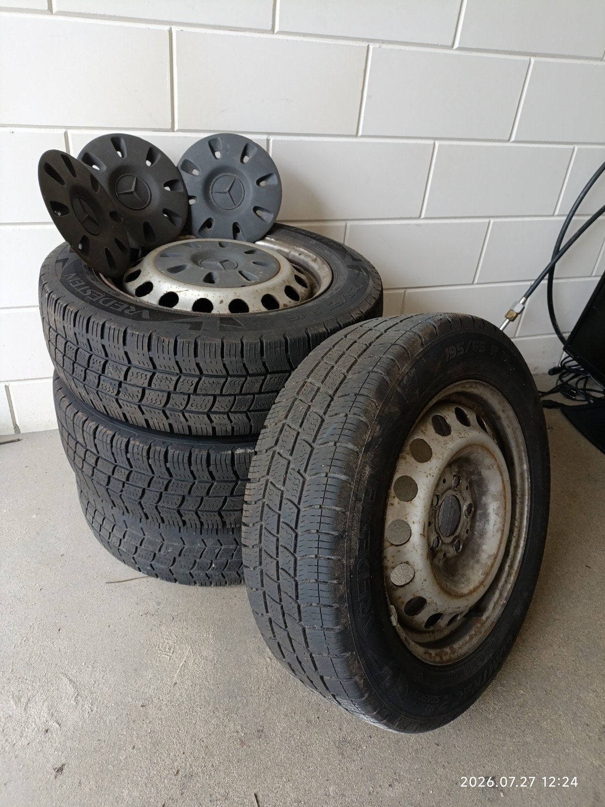 SET Mercedes Vito velgen + All Season banden + velgkappen, Ophalen, 16 inch, Banden en Velgen, All Season