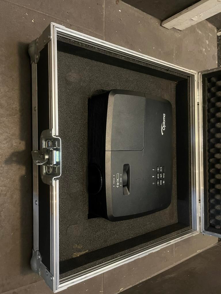 Optoma S321 Beamer / Projector met Voedingsnoer, Ophalen of Verzenden, Zo goed als nieuw, DLP, Overige resoluties