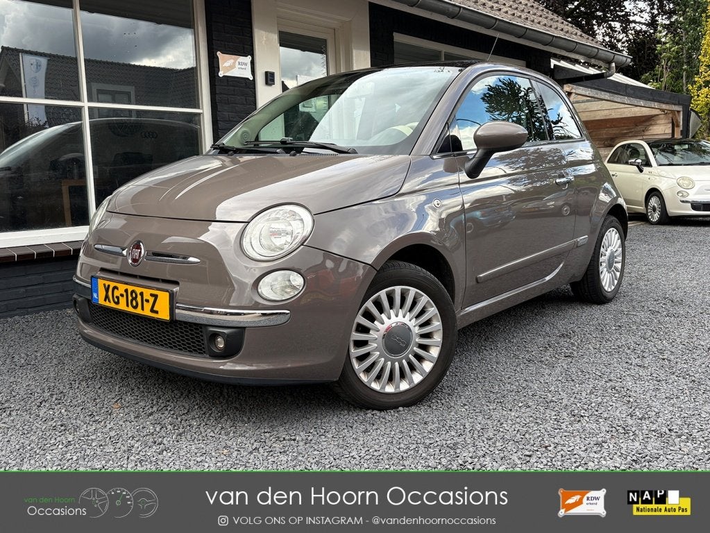 Fiat 500 1.2 PANODAK | CLIMATE | MOKKA-BRUIN | APK'27, Auto's, Fiat, Multifunctioneel stuurwiel, Gebruikt, 1242 cc, 4 cilinders
