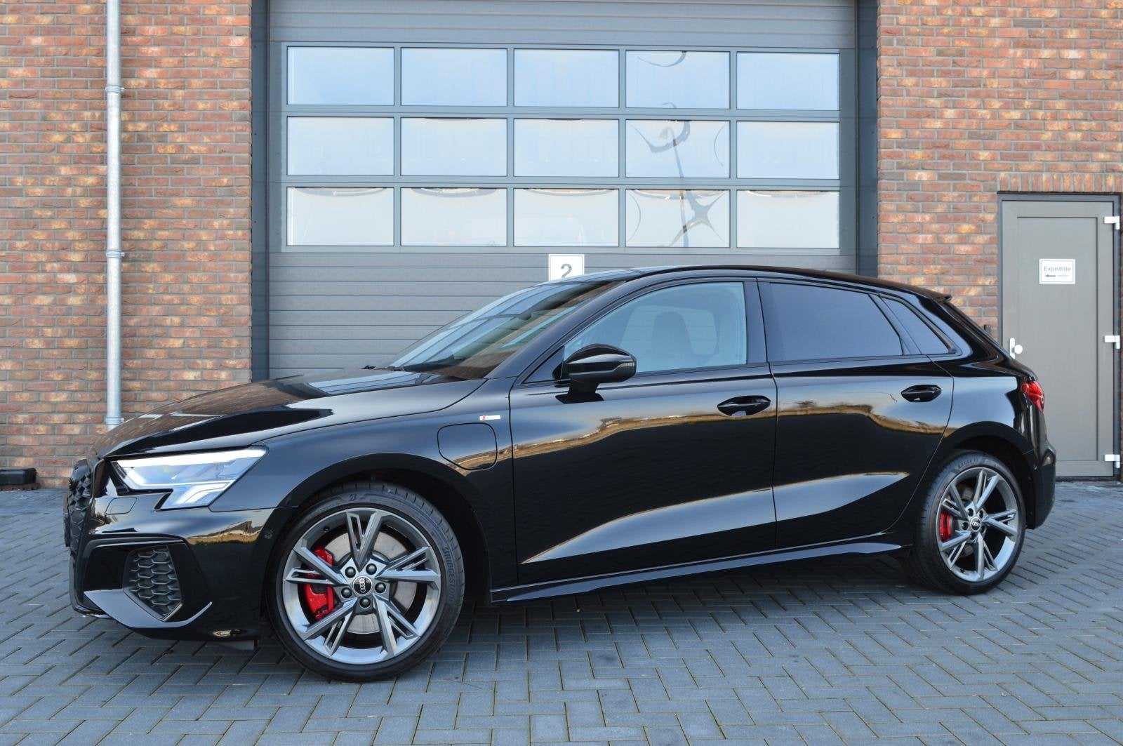 Audi A3 Sportback 45 TFSIe S Edition Competition | Gereserve, 77 km/l, Gebruikt, Euro 6, 4 cilinders