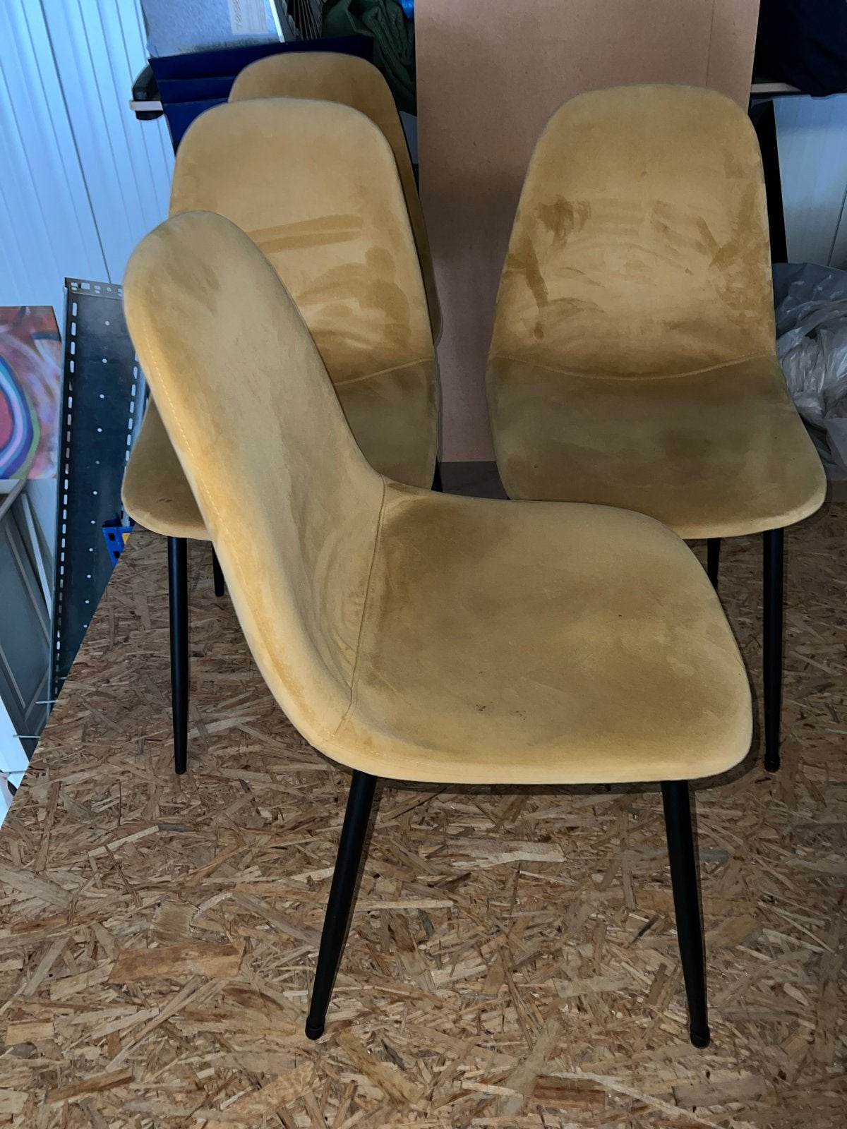 Set van 4 gele fluwelen eetkamerstoelen, Gebruikt, Overige kleuren, Ophalen of Verzenden, Vier