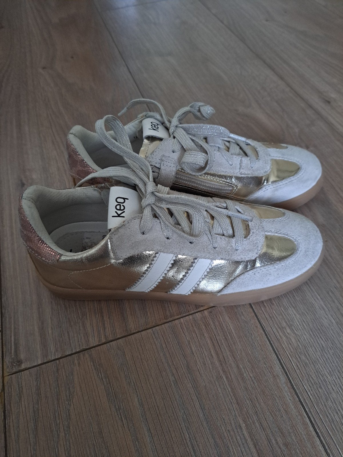 Keq sneakers maat 35, Ophalen of Verzenden, Zo goed als nieuw, Meisje, Schoenen