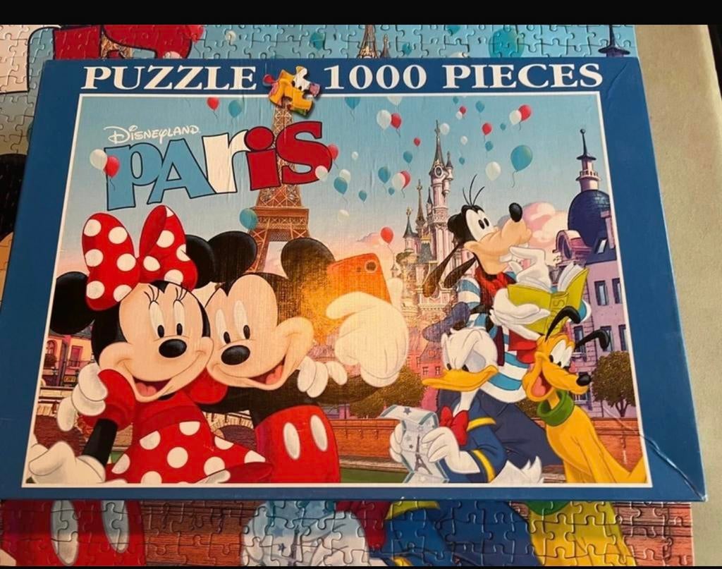 Disneyland Parijs puzzel 1000 stukjes Mickey, Ophalen of Verzenden, 500 t/m 1500 stukjes, Zo goed als nieuw
