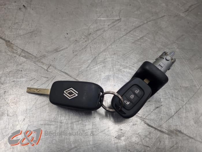 Kontaktslot + Sleutel van een Renault Trafic, Gebruikt, -, Renault, -