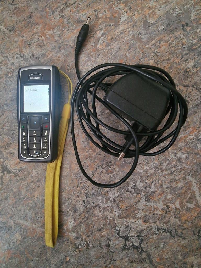 Nokia 6230i met oplader en nieuwe accu, Gebruikt, Zwart, Fysiek toetsenbord, Ophalen of Verzenden