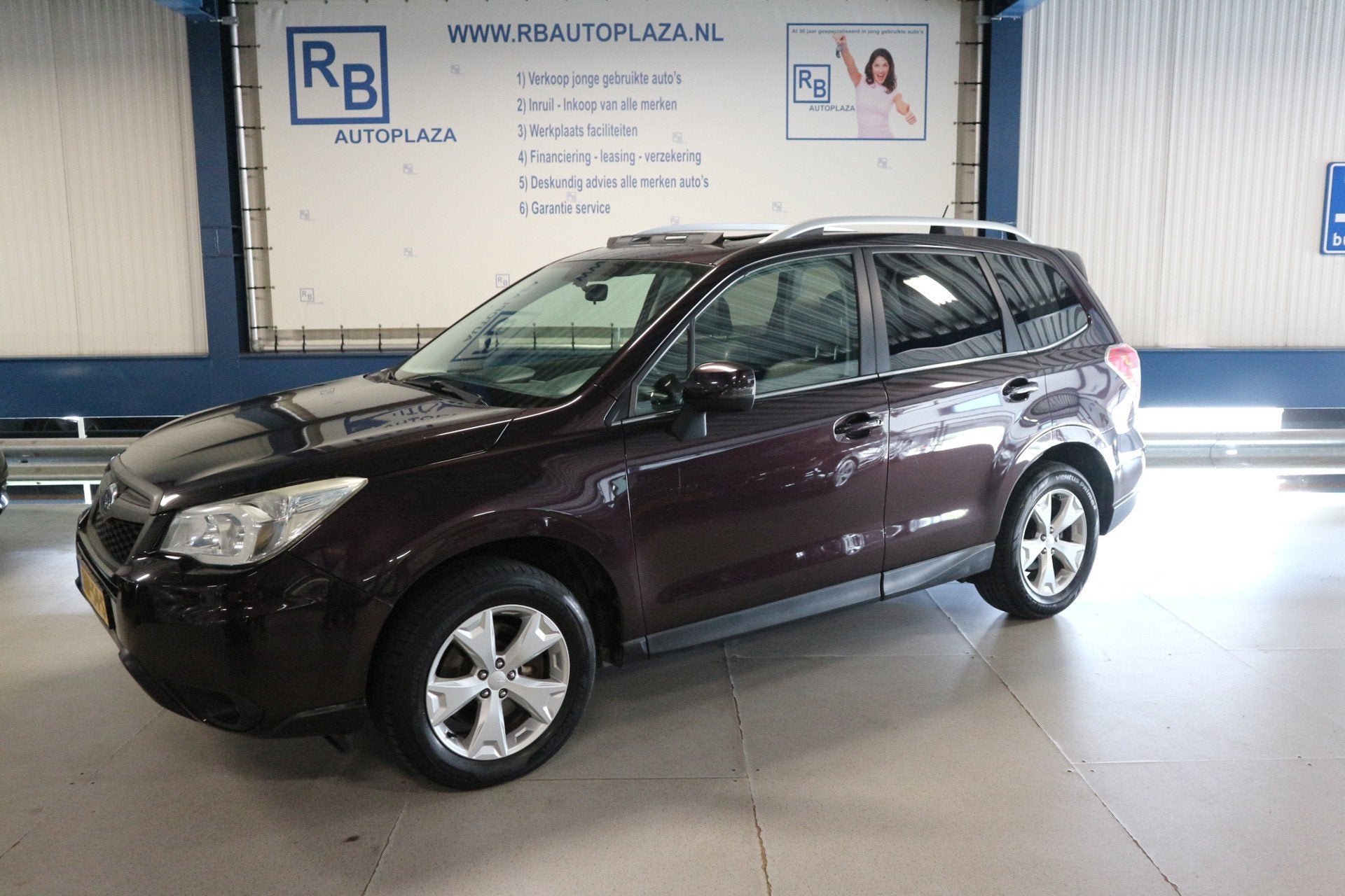 Subaru FORESTER 2.0 D Sport Executive 6000 EURO NETTO/ PANO/, Auto's, Gebruikt, 4 cilinders, Leder, Bedrijf