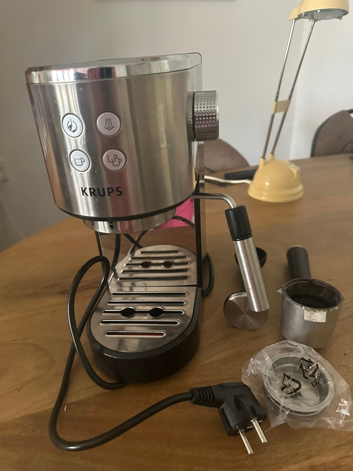 Krups expresso machine met piston, Gebruikt, Espresso apparaat, Gemalen koffie, Ophalen of Verzenden