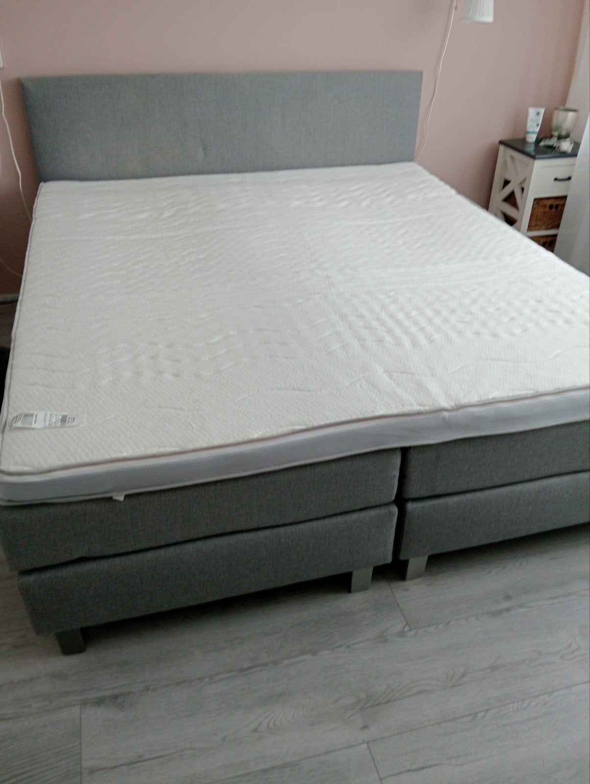 Boxspring bed, grijze stof met topper, Ophalen, Gebruikt, Tweepersoons, Matras