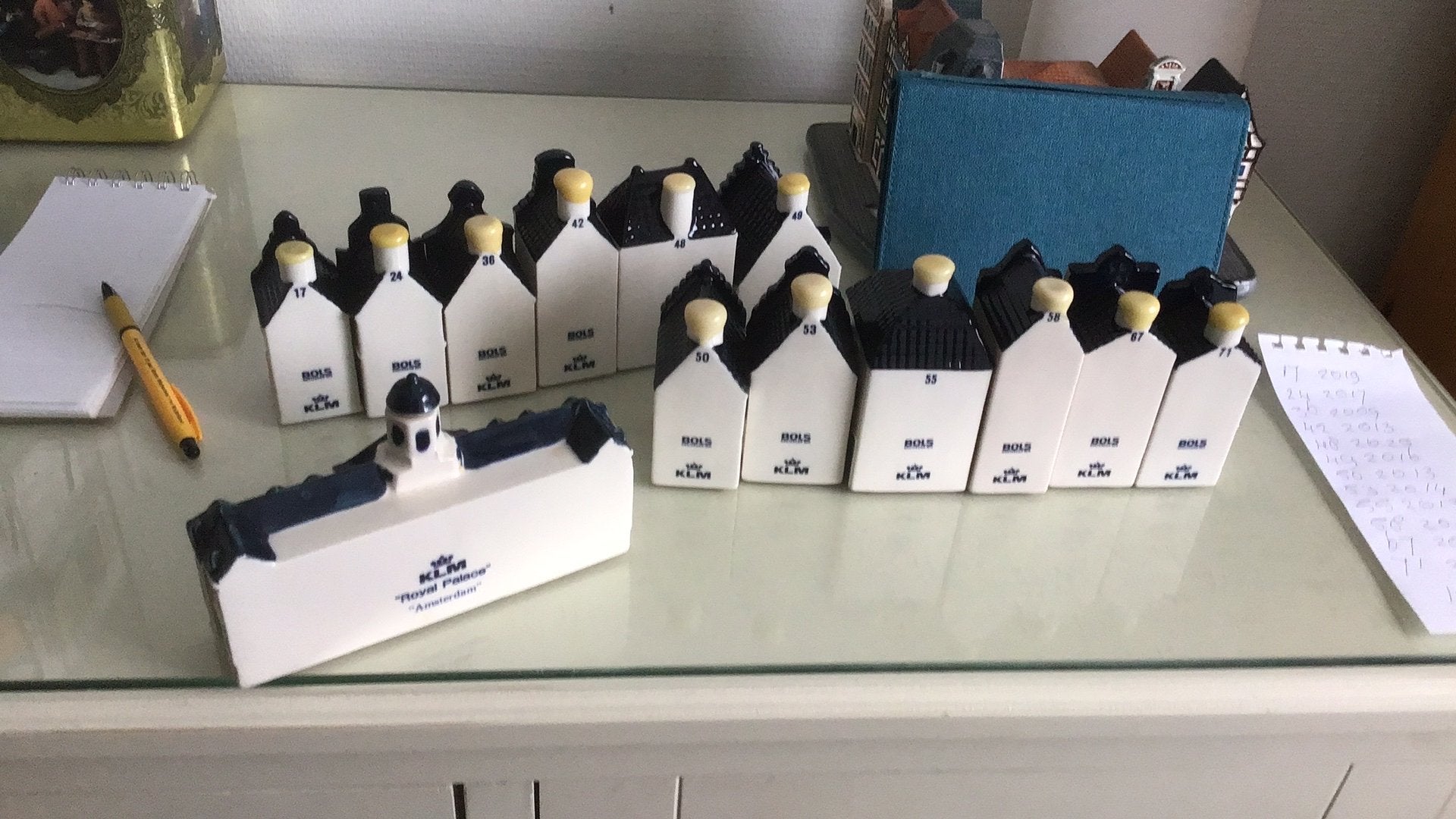 KLM Paleis op de Dam compleet met 12 huisjes, alle met zegel, Verzamelen, KLM Huisjes, Ophalen, Zo goed als nieuw