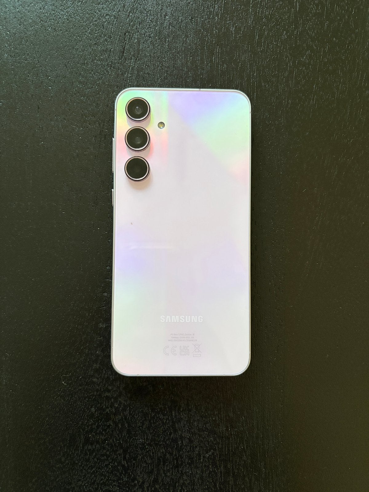Foto 3 van Samsung Galaxy A55 5G - Awesome Lilac - 128GB - ZGAN